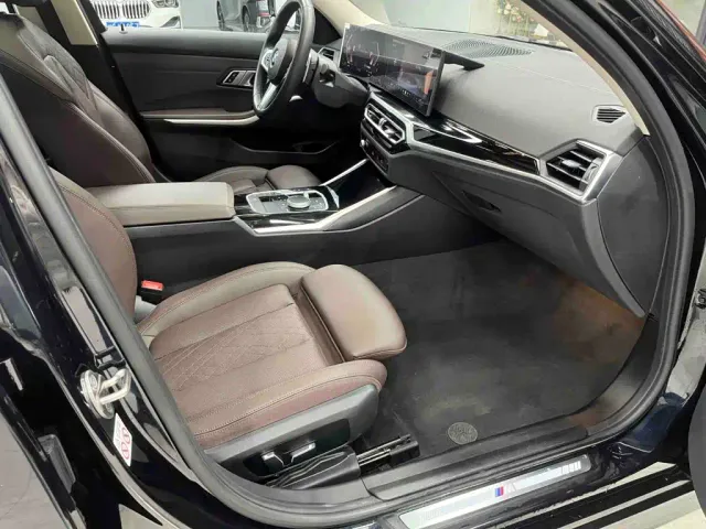 BMW 3 Series — Фото автомобиля 17