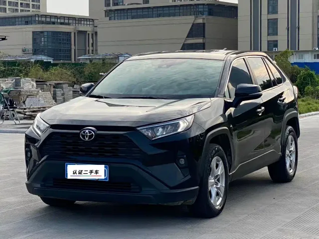 Фотография автомобиля — Toyota RAV4