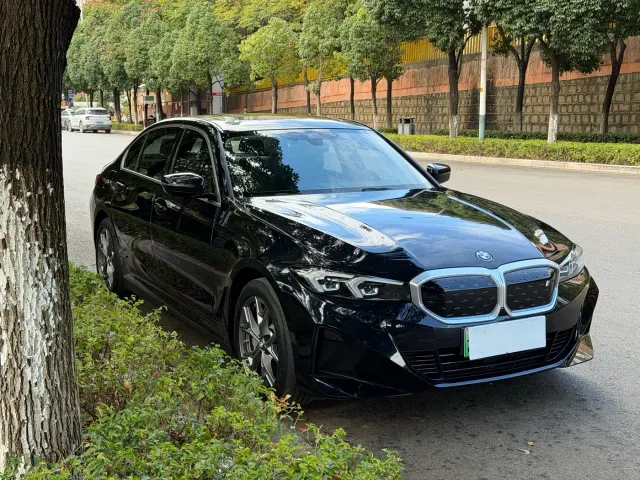 BMW i3 — Фото автомобиля 3