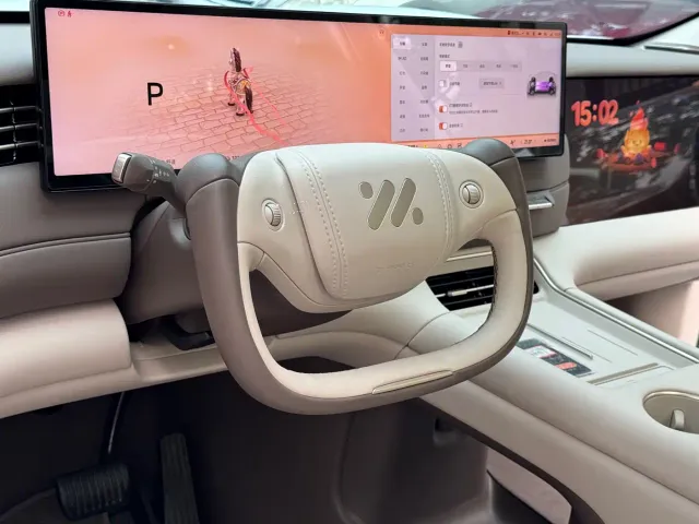 IM Motors LS6 — Фото автомобиля 11