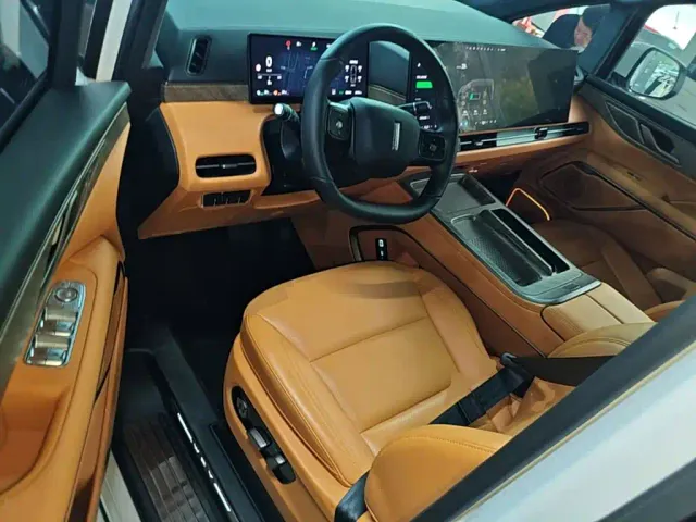 Wey Alpine — Фото автомобиля 15