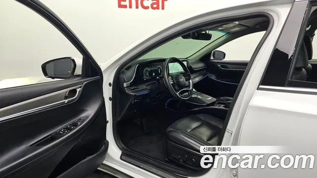 Hyundai Grandeur Новый Grandeur IG — Фото автомобиля 10