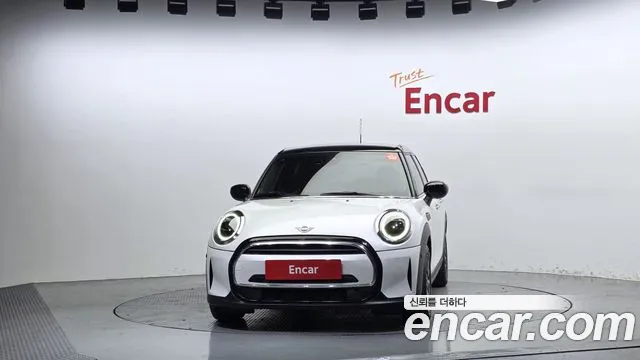 MINI Cooper — Фото автомобиля 3