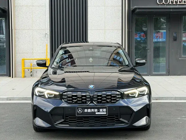 Фотография автомобиля — BMW 3 Series