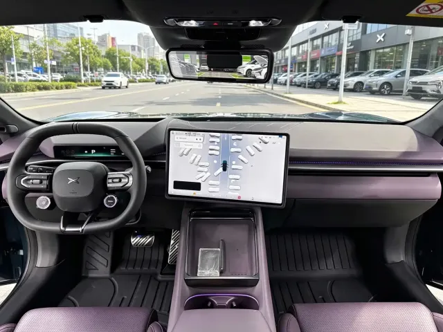 Xpeng P7 — Фото автомобиля 6