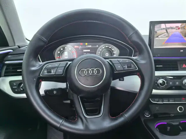 Audi A4L — Фото автомобиля 7