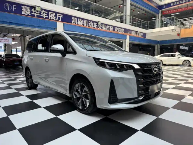 GAC Trumpchi M6 — Фото автомобиля 3