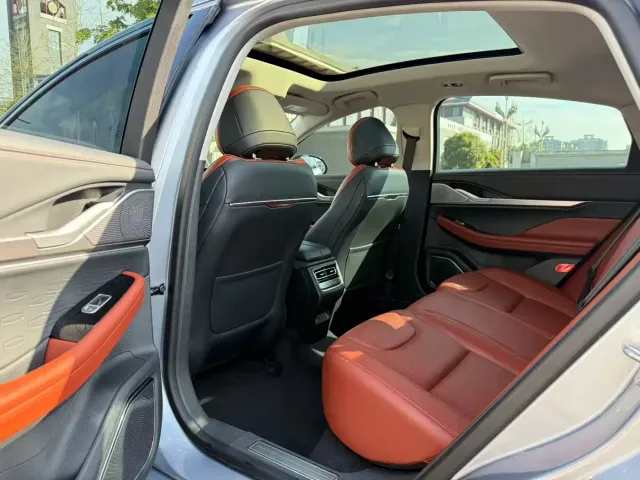 Lincoln Lincoln Z 2022 Model iCool Premium Edition — Фото автомобиля 4