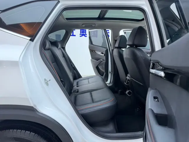 Kia Seltos — Фото автомобиля 18