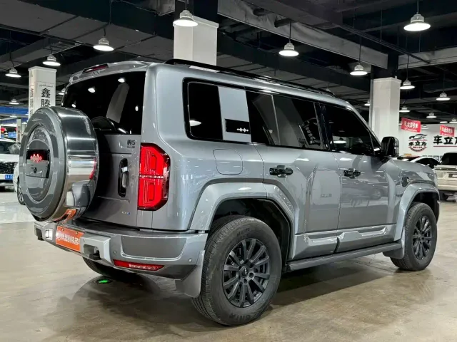 BYD FangChengBao Leopard 5 — Фото автомобиля 9