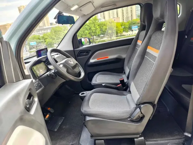 Wuling Hongguang Mini EV — Фото автомобиля 10