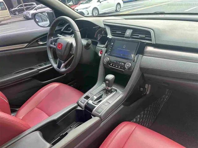 Honda Civic — Фото автомобиля 20