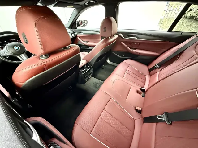 BMW 5 Series — Фото автомобиля 14