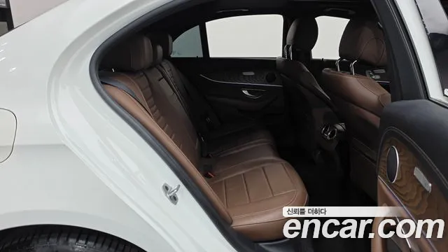 Mercedes-Benz E-Class W213 — Фото автомобиля 17