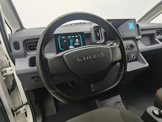 Linxys Ling Shi Golden Warehouse — Фото автомобиля 11