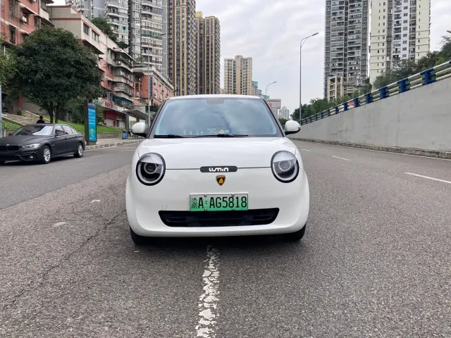 Changan Lumin — Фото автомобиля 2