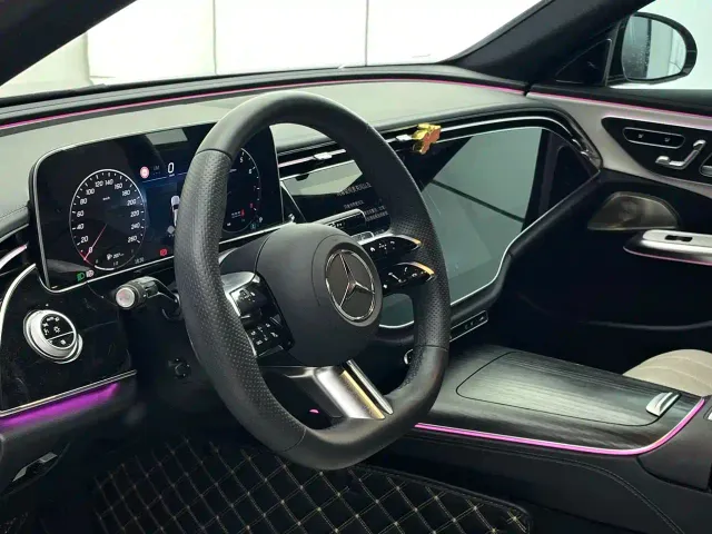 Mercedes-Benz E-Class — Фото автомобиля 10