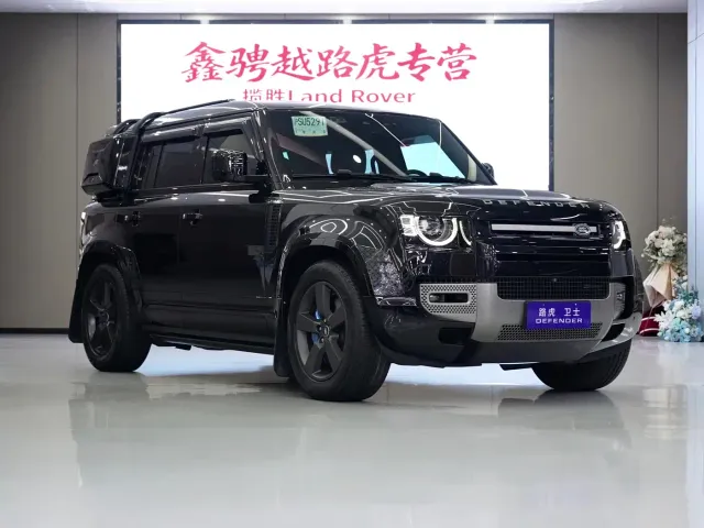 Land Rover Defender — Фото автомобиля 2