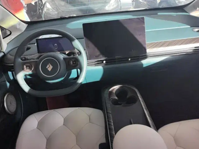 Baojun Cloud — Фото автомобиля 12