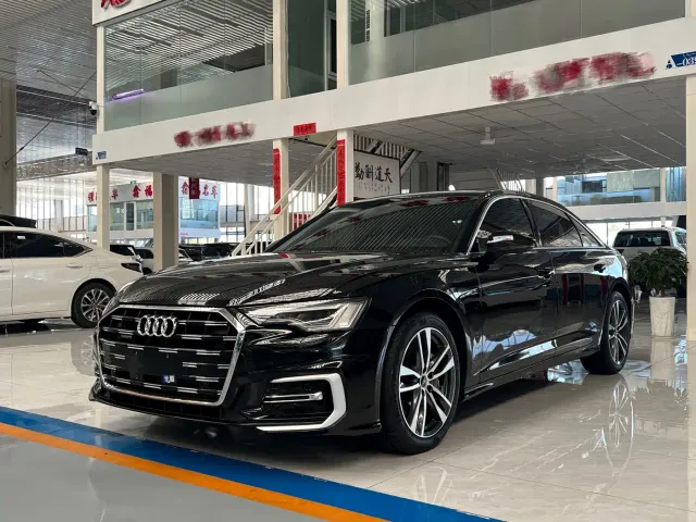 Фотография автомобиля — Audi A6L