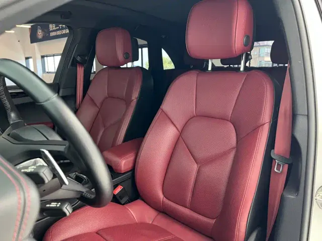 Porsche Macan — Фото автомобиля 19