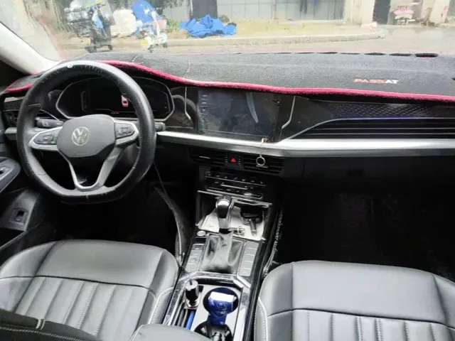 Volkswagen Passat — Фото автомобиля 11