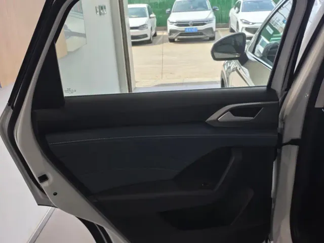 Volkswagen Tharu — Фото автомобиля 11