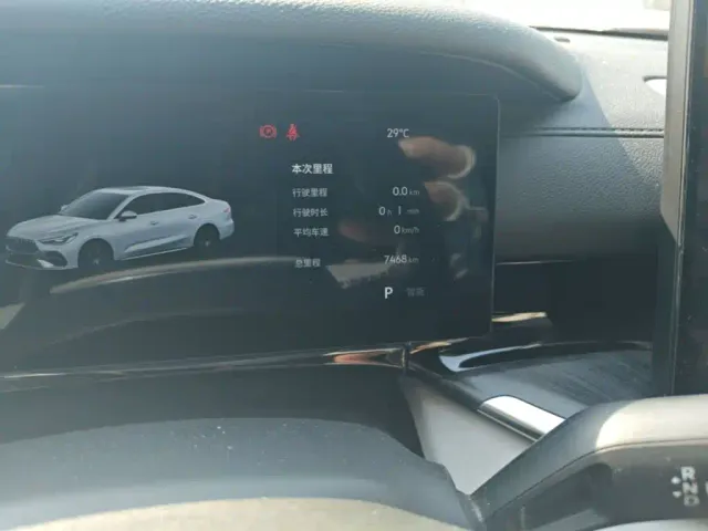 Geely Galaxy Stellar 6 — Фото автомобиля 16