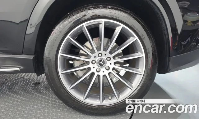 Mercedes-Benz GLE-Class — Фото автомобиля 6