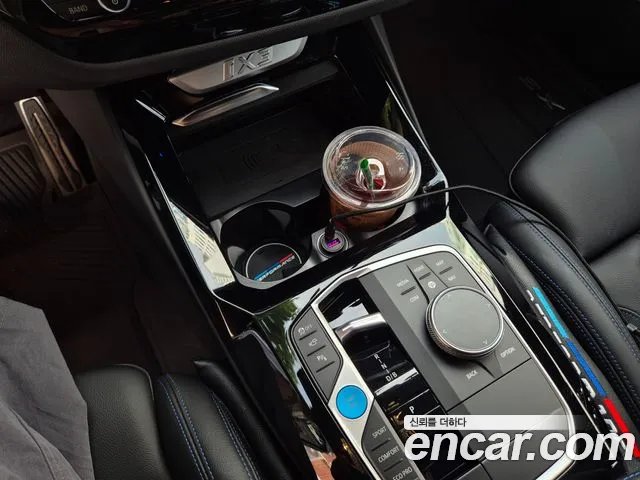 BMW iX3 G08 (2020–2024) — Фото автомобиля 8