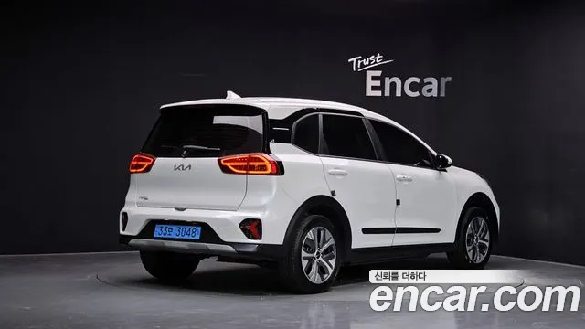 Kia Niro — Фото автомобиля 2