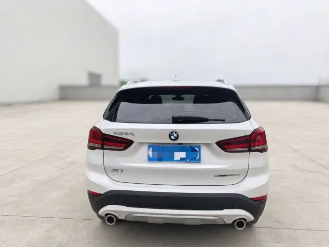 BMW X1 — Фото автомобиля 6