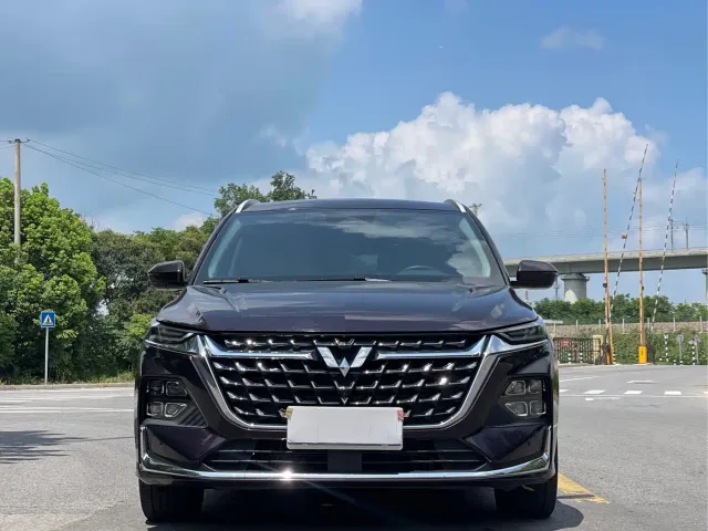Wuling Victory — Фото автомобиля 2