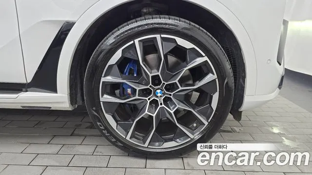 BMW X7 — Фото автомобиля 17