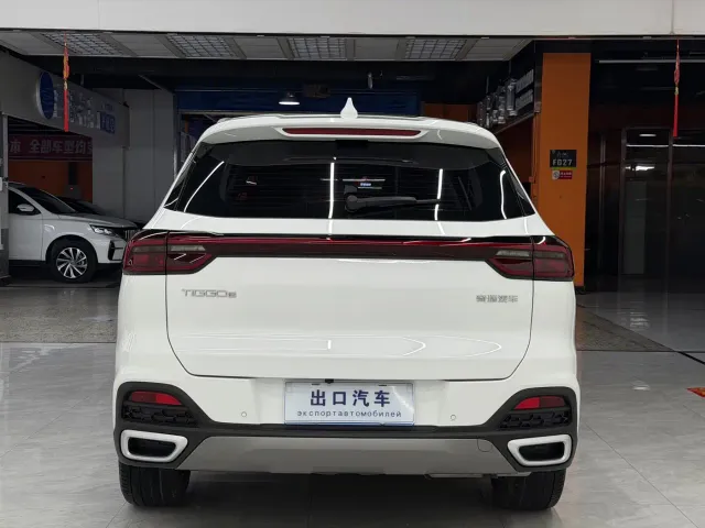 Chery Tiggo 8 — Фото автомобиля 5