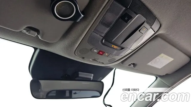 Kia Niro — Фото автомобиля 18