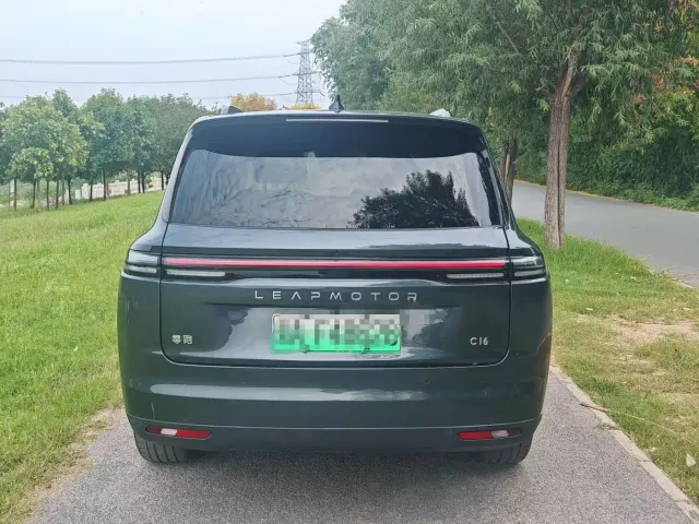 Leapmotor C16 — Фото автомобиля 8