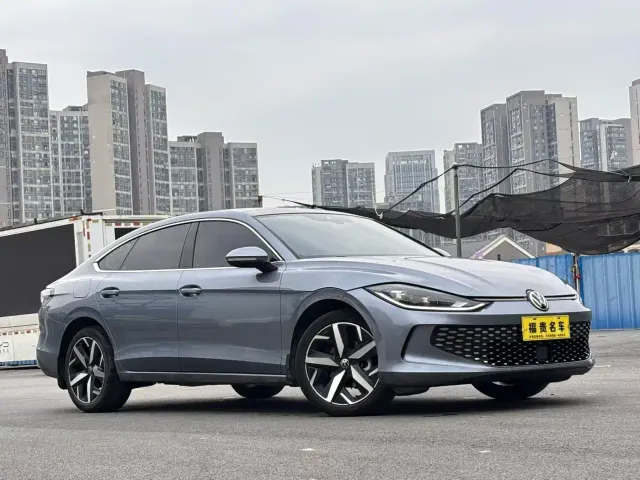 Volkswagen Lamando — Фото автомобиля 3