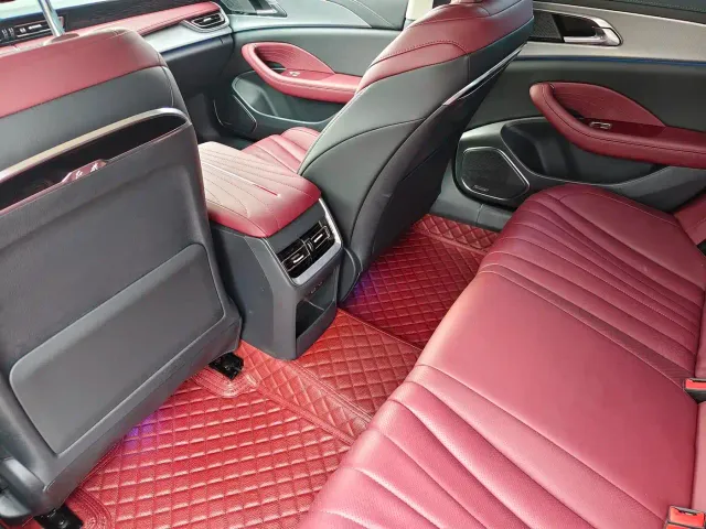 Hongqi H5 — Фото автомобиля 9