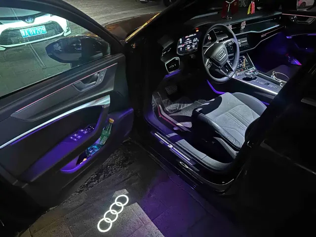 Audi A6L — Фото автомобиля 13