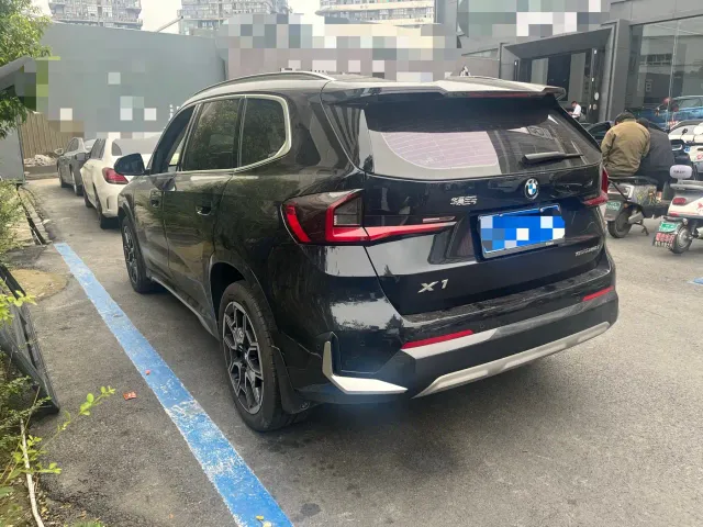 BMW X1 — Фото автомобиля 8