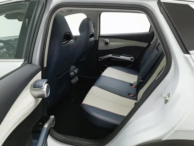 BYD Yuan PLUS — Фото автомобиля 15
