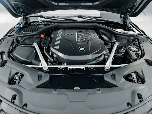 BMW 8 Series — Фото автомобиля 24
