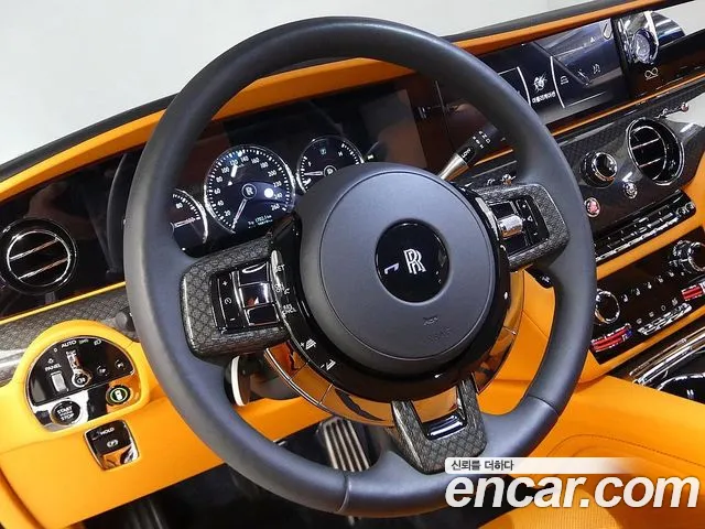 Rolls-Royce Ghost — Фото автомобиля 11