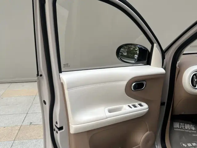 Wuling Hongguang Mini EV — Фото автомобиля 12