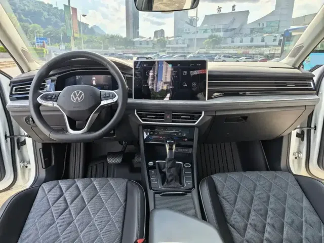 Volkswagen Sagitar — Фото автомобиля 8