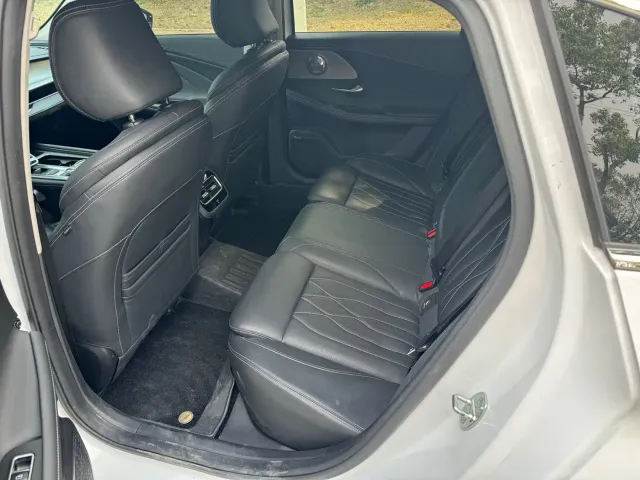 Chery Arrizo 8 — Фото автомобиля 9