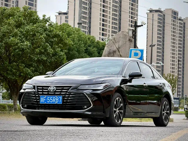Toyota Avalon — Фото автомобиля 9