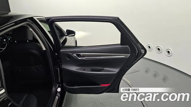 Hyundai Grandeur Premium — Фото автомобиля 25