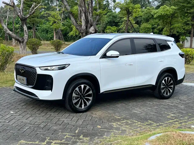 Фотография автомобиля — Chery Tiggo 8 PLUS